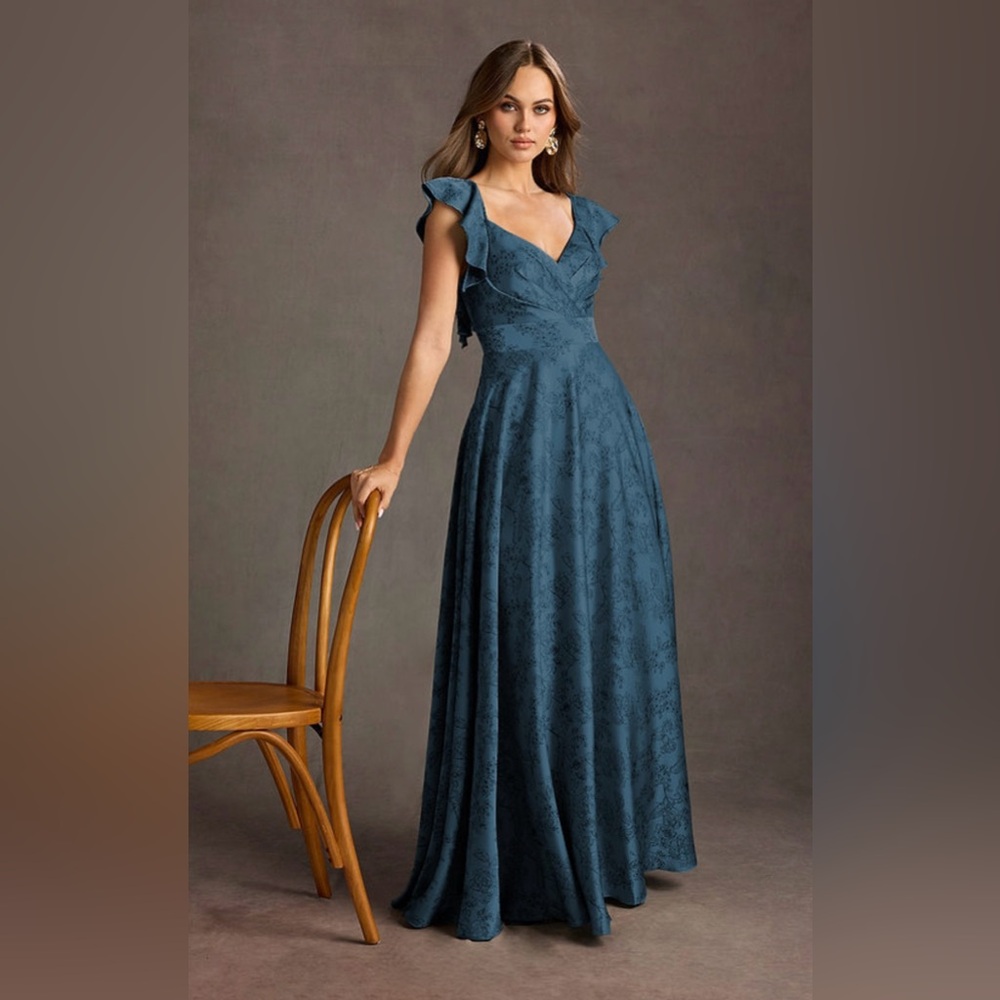 Elegant Blue Evening Gown